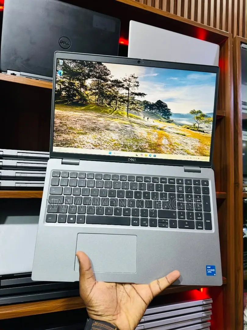 Laptop Dell Latitude 5520 8GB Intel Core i5 SSD 256GB