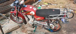 Royal RY125 2024 Red