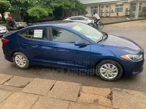 Hyundai Elantra SE Sedan FWD (2.0L 4cyl 6M) 2017 Blue