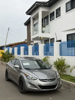Hyundai Elantra SE Sedan FWD (1.8L 4cyl 6A) 2016 Brown