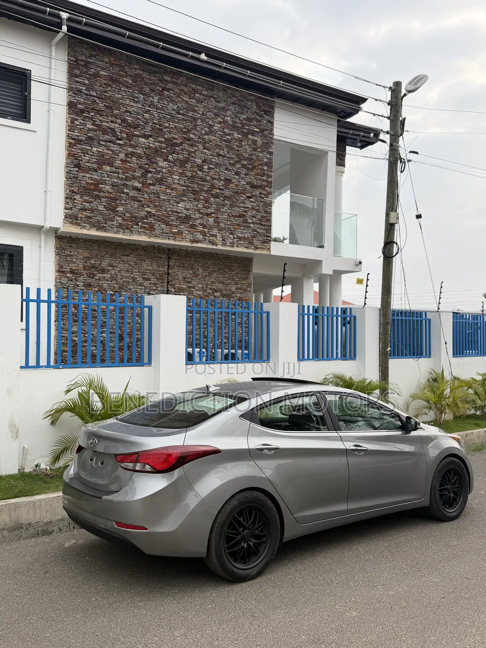 Hyundai Elantra SE Sedan FWD (1.8L 4cyl 6A) 2016 Brown