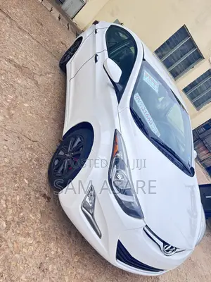 Hyundai Elantra SE Sedan FWD (1.8L 4cyl 6A) 2016 White