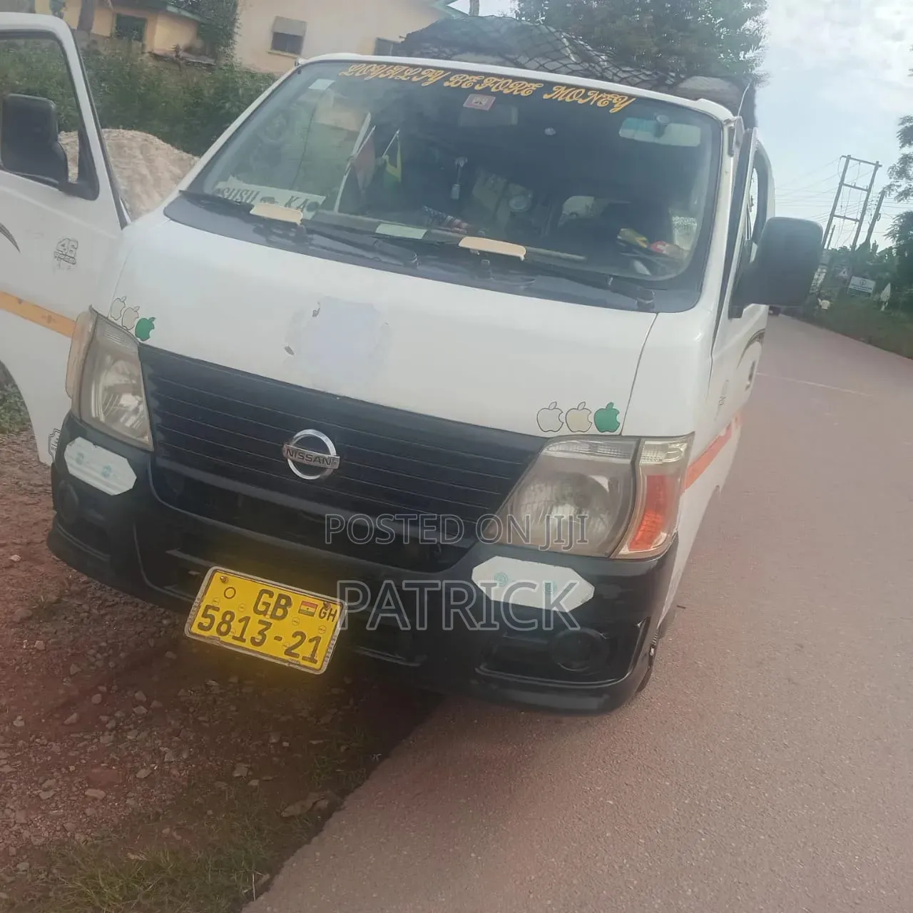 Nissan Caravan (Urvan) 2010 White