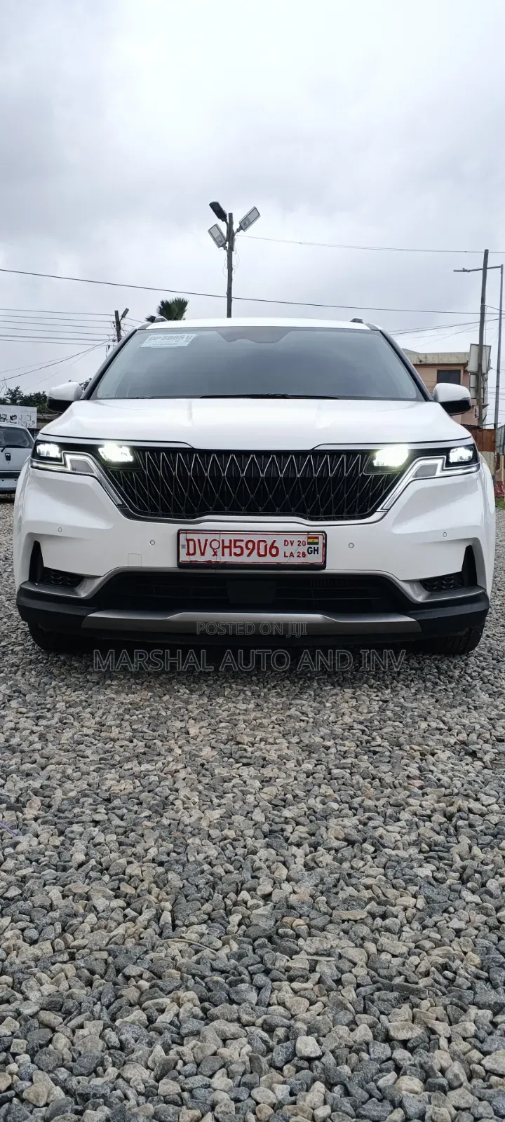 Kia Carnival 2021 White