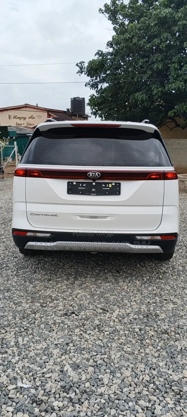 Kia Carnival 2021 White