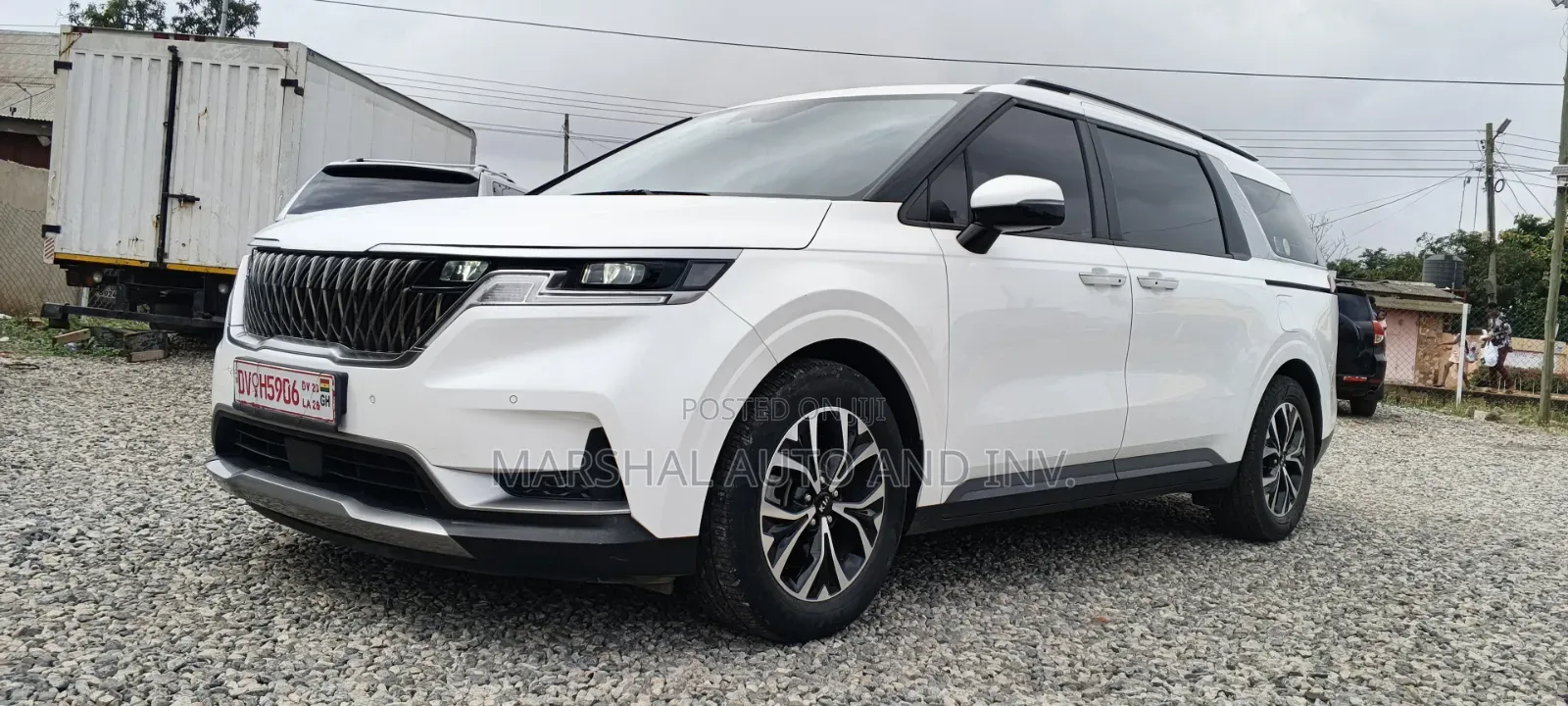 Kia Carnival 2021 White