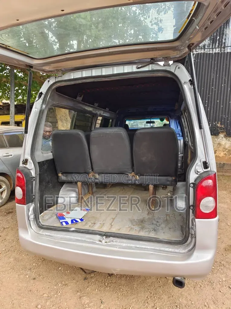 Hyundai H-100 2002 Grey
