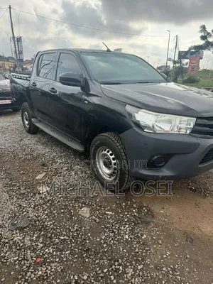 Toyota Hilux 2018 Black