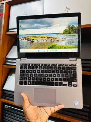 Laptop Dell Latitude 3310 2-in-1 8GB Intel Core i5 SSD 512GB
