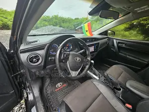 Toyota Corolla SE Special Edition 4dr Sedan (1.8L 4cyl CVT) 2017 Black