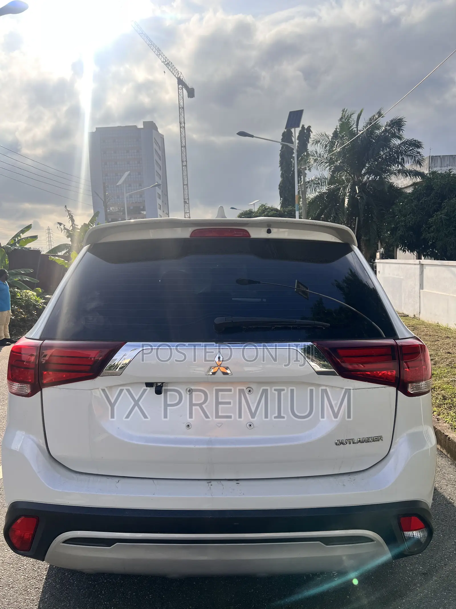 Mitsubishi Outlander SE FWD 2020 White