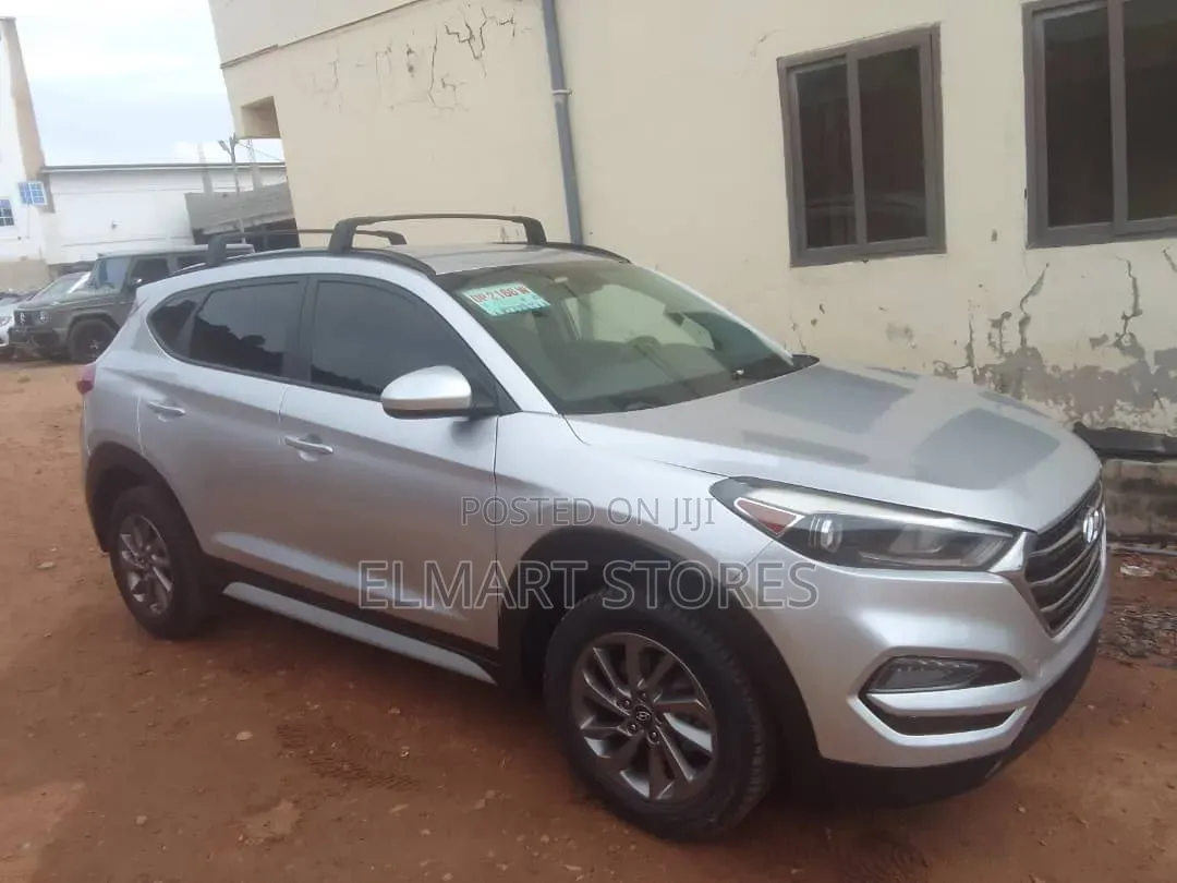 Hyundai Tucson 2018 Silver