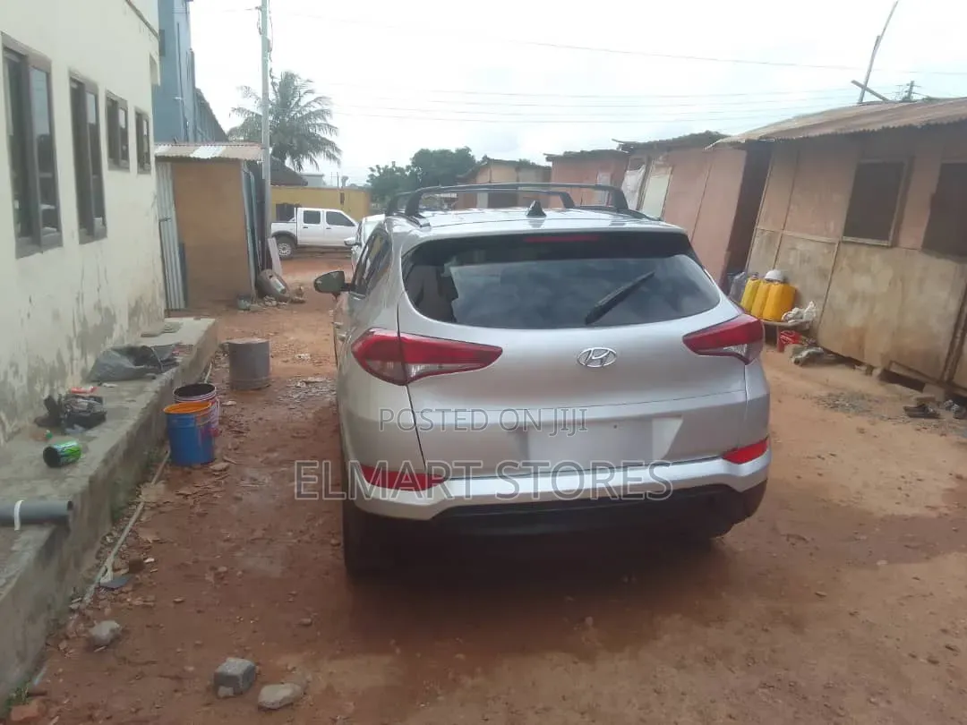 Hyundai Tucson 2018 Silver