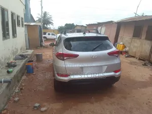 Hyundai Tucson 2018 Silver