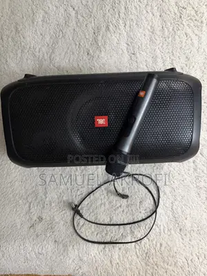 JBL PartyBox on-the-Go + Original Wireless Microphone (Plug Play)