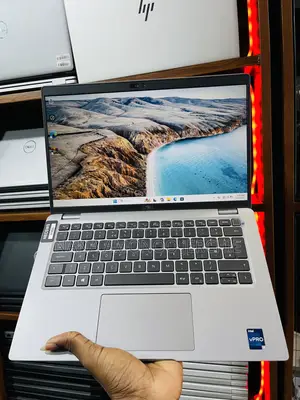 Laptop Dell Latitude 5440 8GB Intel Core Ultra 5 SSD 256GB