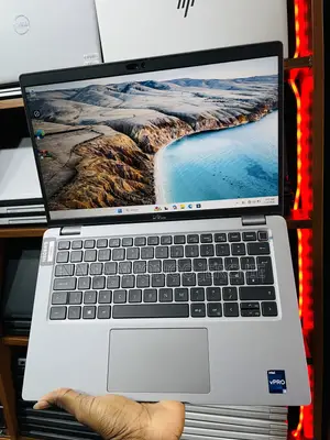 Laptop Dell Latitude 5440 8GB Intel Core Ultra 5 SSD 256GB