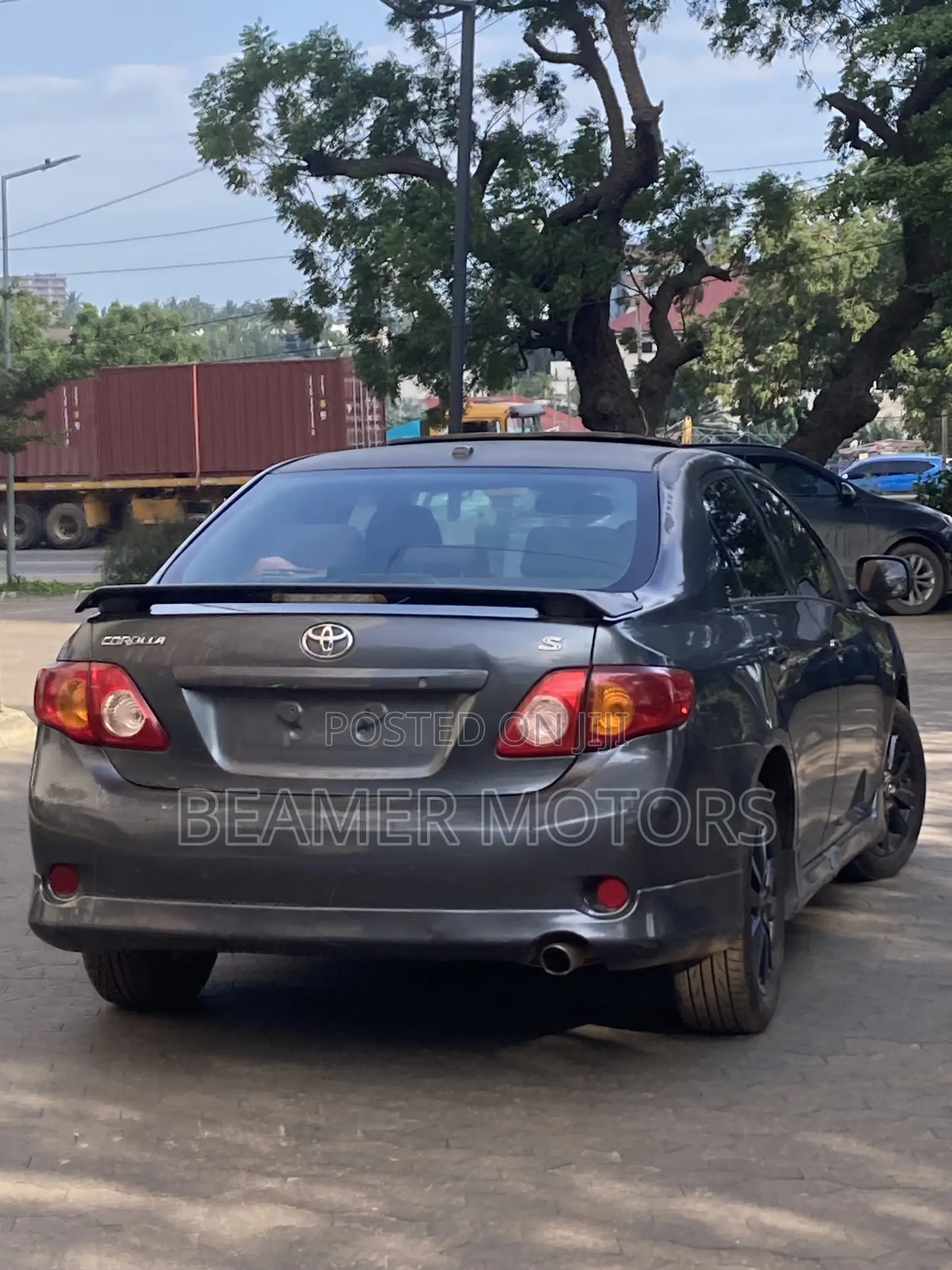 Toyota Corolla S 4dr Sedan (1.8L 4cyl 4A) 2010 Gray