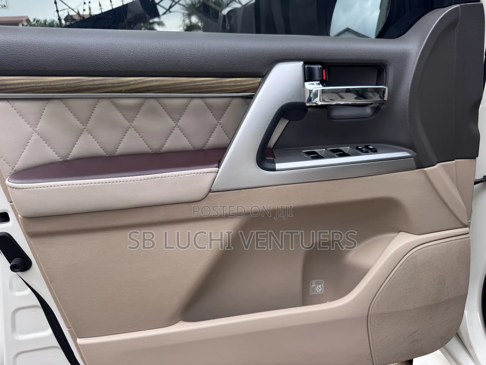 Toyota Land Cruiser 2019 White