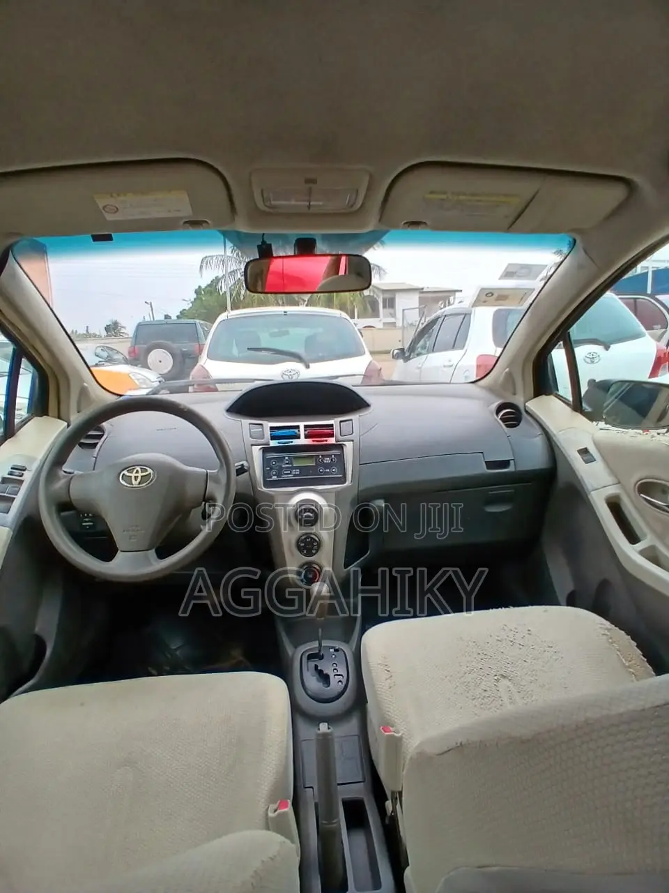 Toyota Vitz 1.3 AWD 5dr 2010 Black