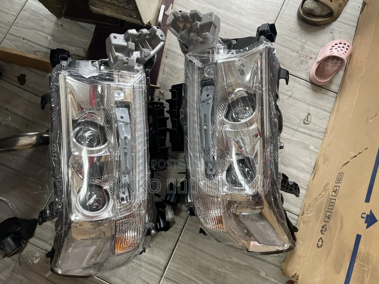 Toyota Landcruiser 2017-2021 Headlight