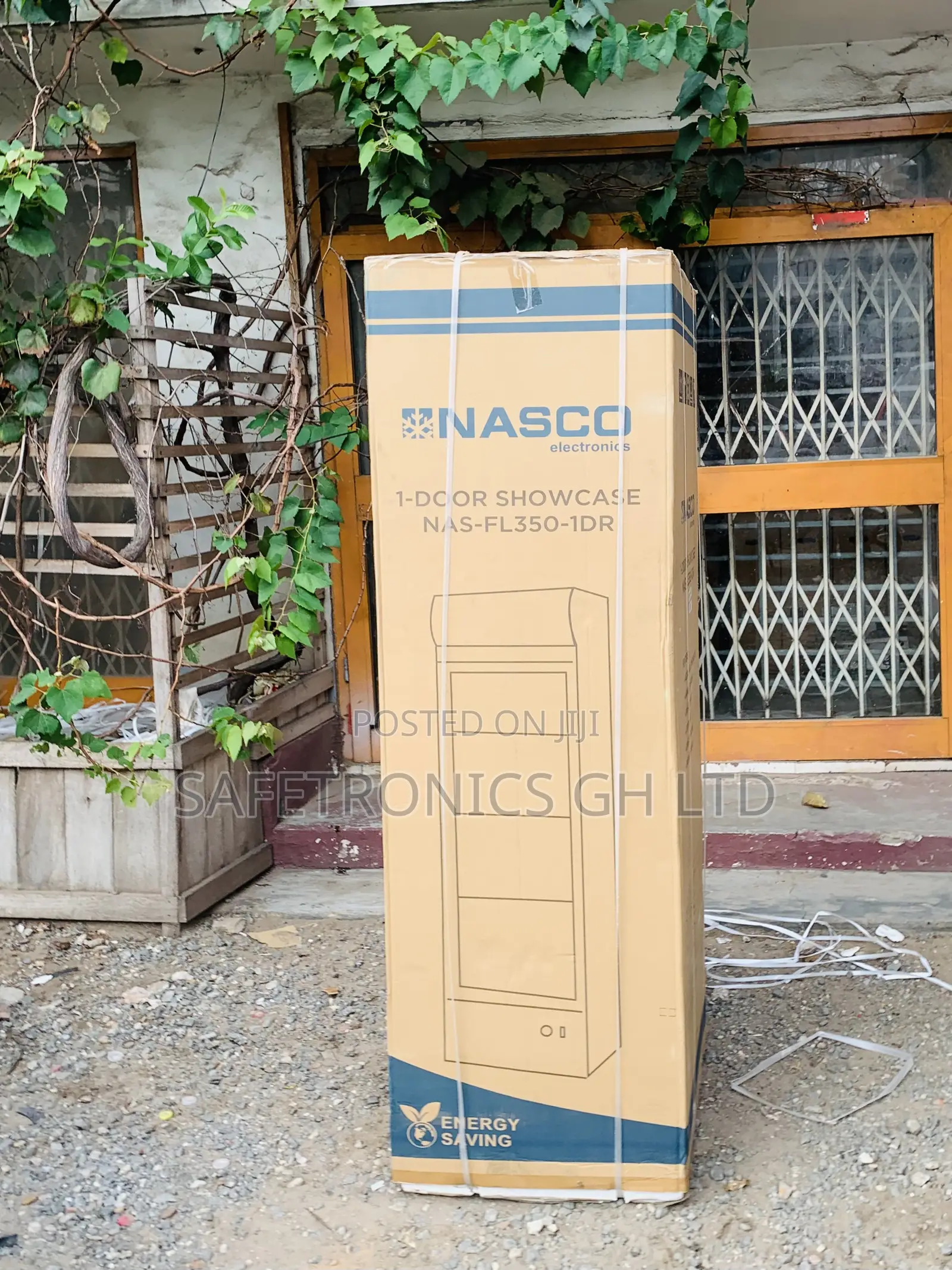 Get Accurate Nasco 288L Display Fridge NAS-FL350-1DR