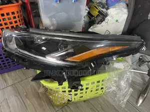 Toyota Highlander 2021-2025 Headlight