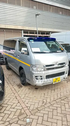 Toyota HiAce 2008 Silver