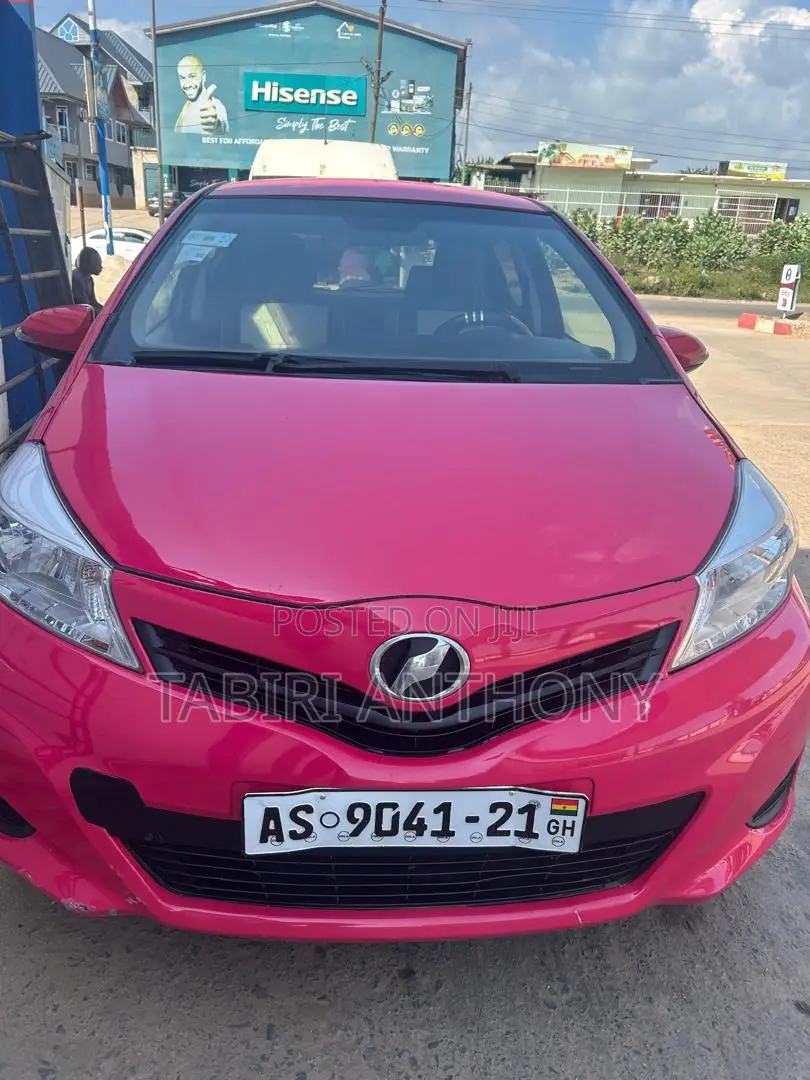 Toyota Vitz 2013 Pink