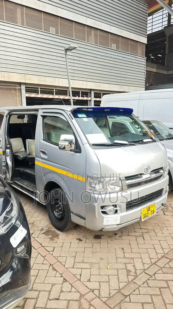 Toyota HiAce 2008 Silver
