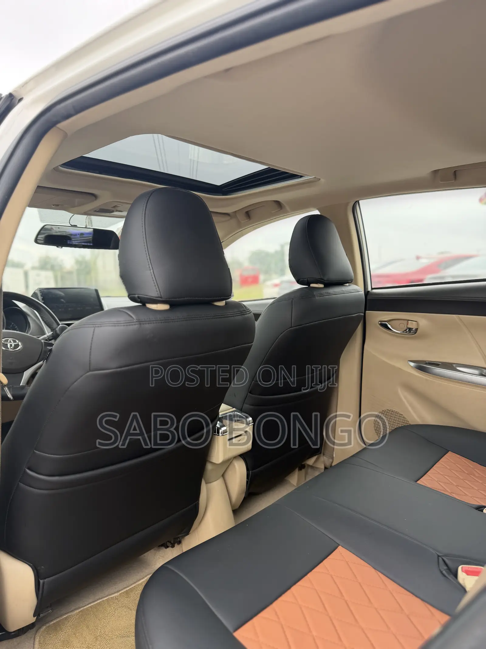 Toyota Yaris L Hatchback 5dr 2015 White