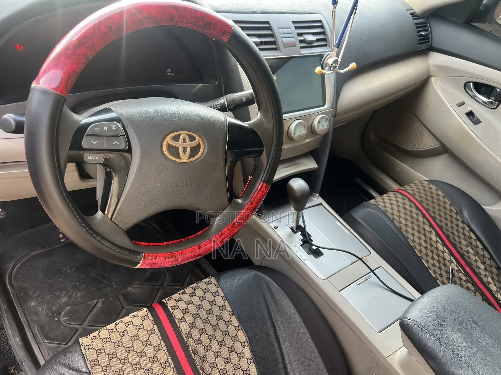 Toyota Camry Base 4dr Sedan (2.5L 4cyl 6M) 2010 Red
