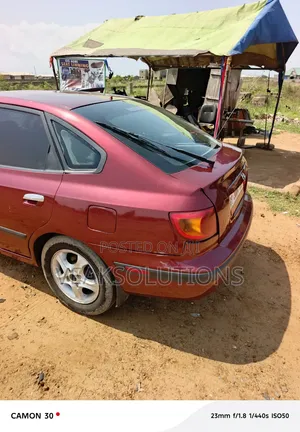 Hyundai Elantra 2006 Red