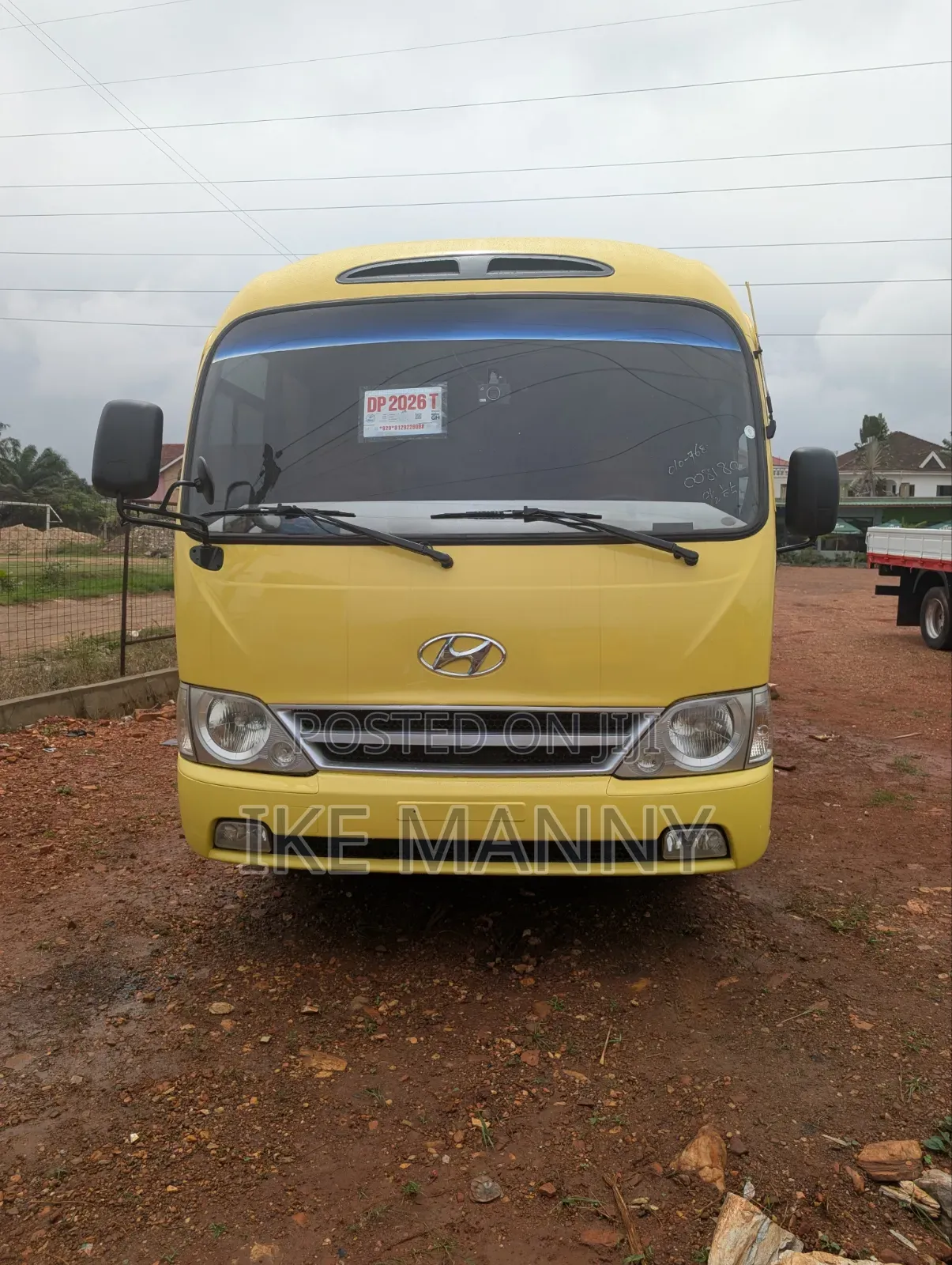 Hyundai County 2016 Yellow