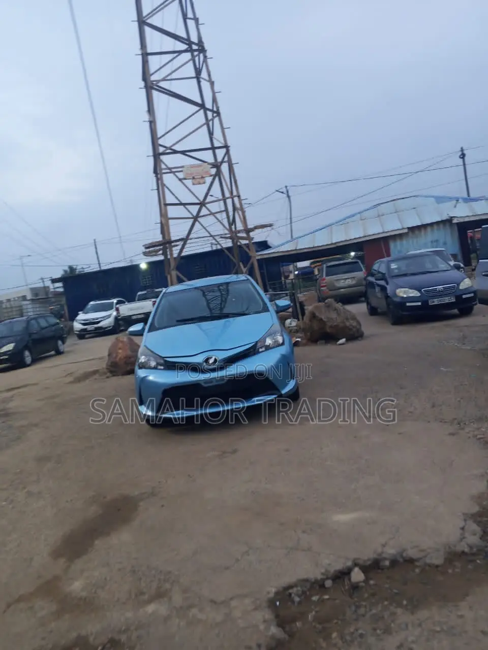 Toyota Vitz 1.5 FWD 5dr 2015 Blue