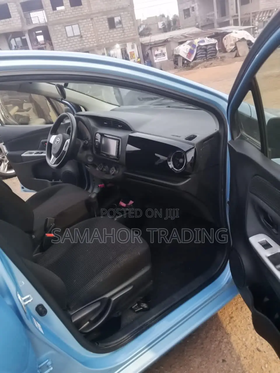 Toyota Vitz 1.5 FWD 5dr 2015 Blue