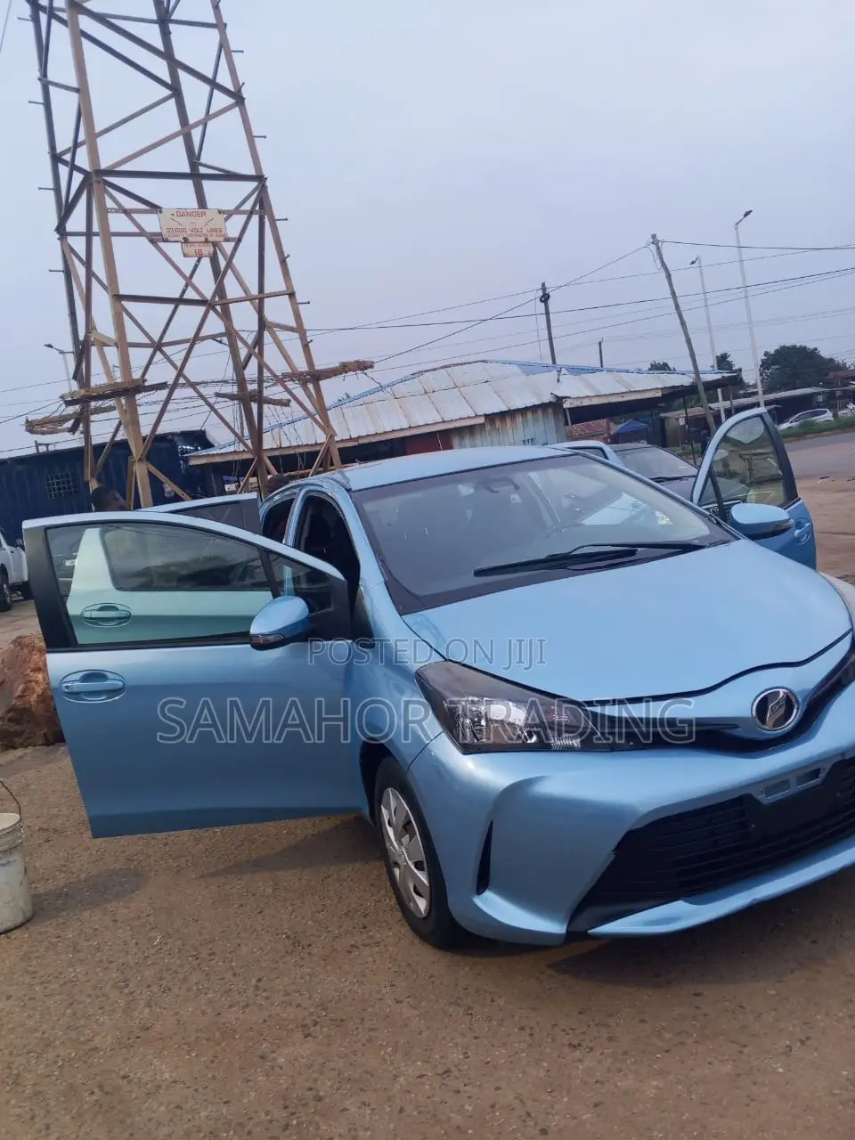 Toyota Vitz 1.5 FWD 5dr 2015 Blue