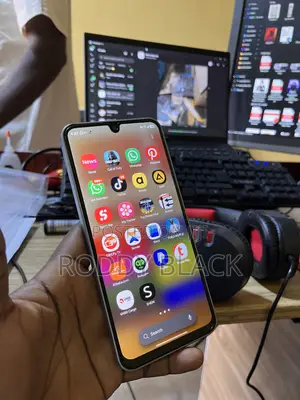 Samsung Galaxy A17 128 GB Gray