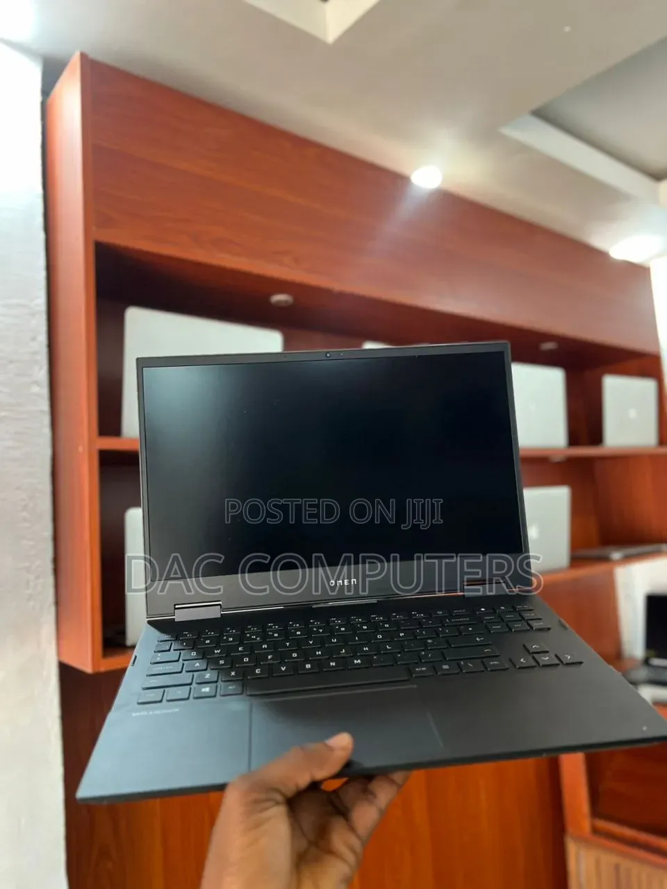 New Laptop HP Omen 15 16GB AMD Ryzen 7 SSD 512GB