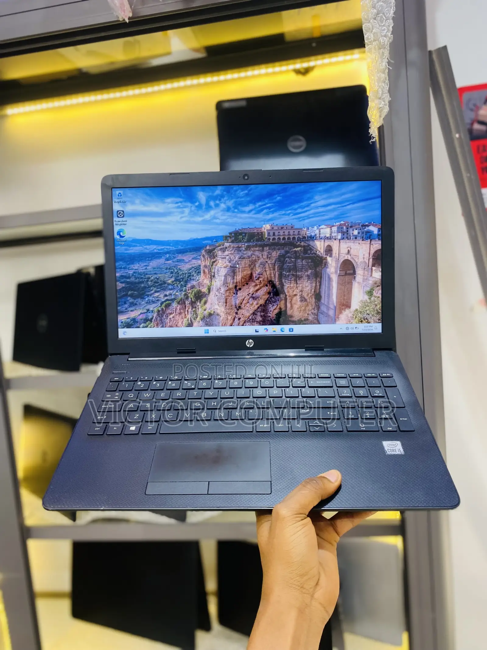 Laptop HP 15-da2933nia 8GB Intel Core i5 SSD 512GB