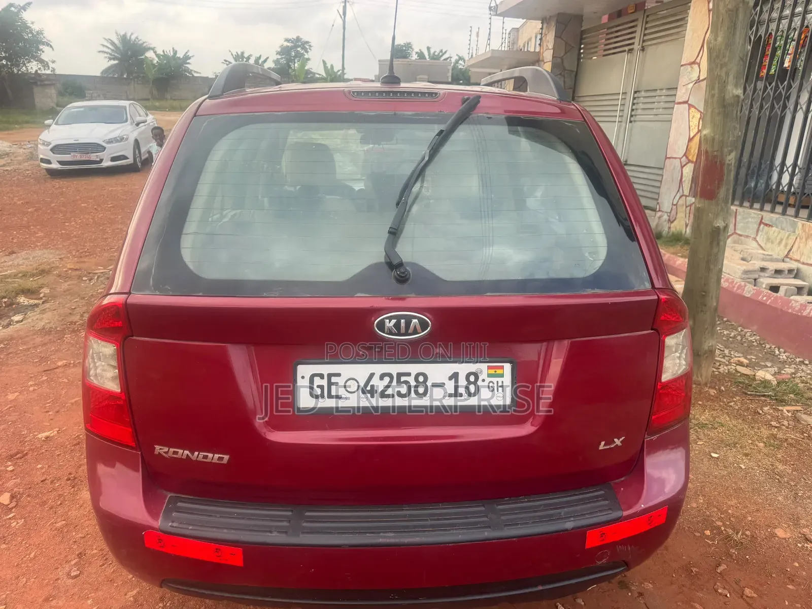 Kia Rondo 2010 Red