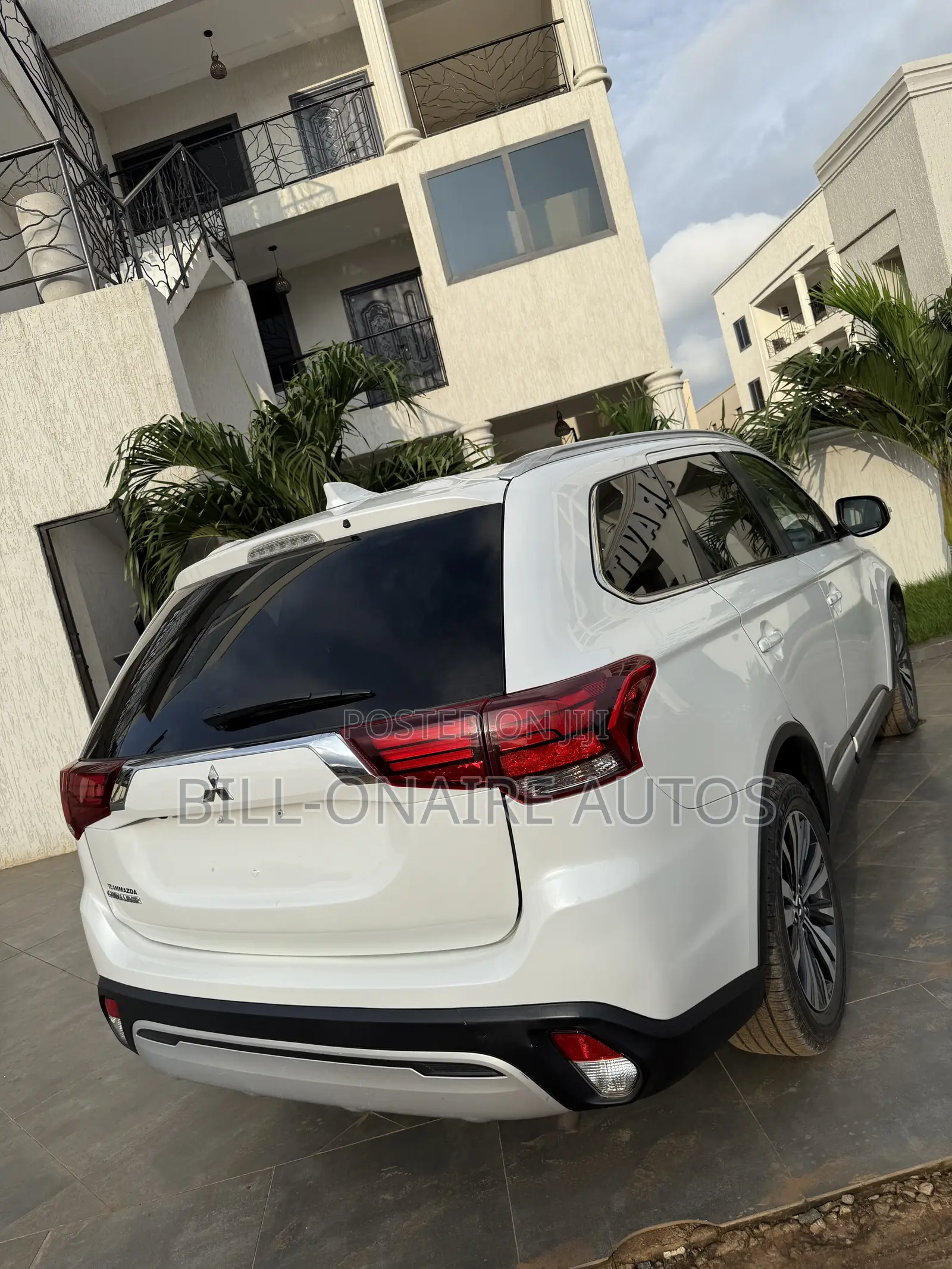 Mitsubishi Outlander SEL FWD 2020 White