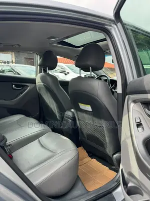 Hyundai Elantra SE Sedan FWD (1.8L 4cyl 6M) 2016 Gray