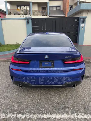 BMW 330i 2021 Blue