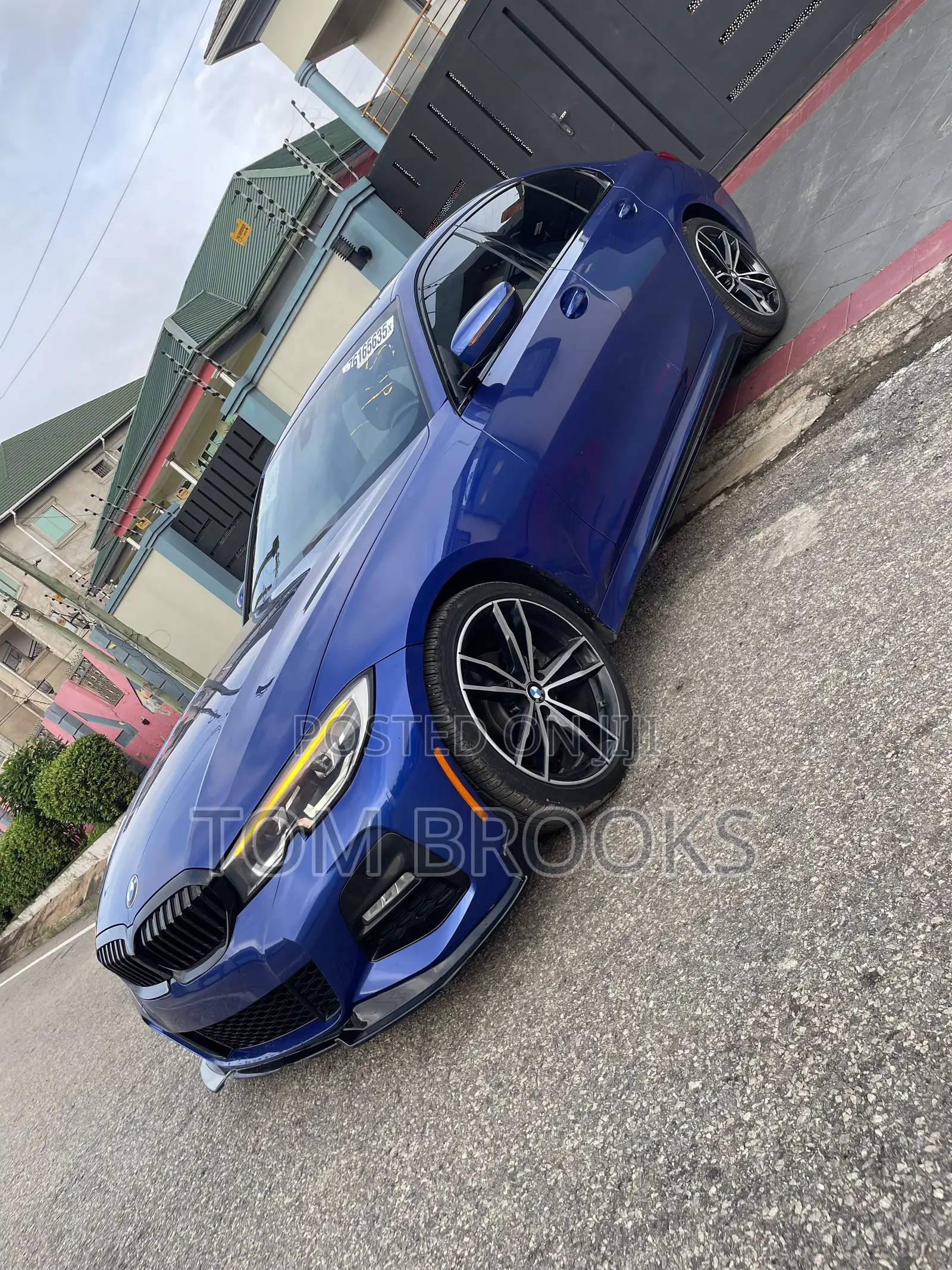 BMW 330i 2021 Blue