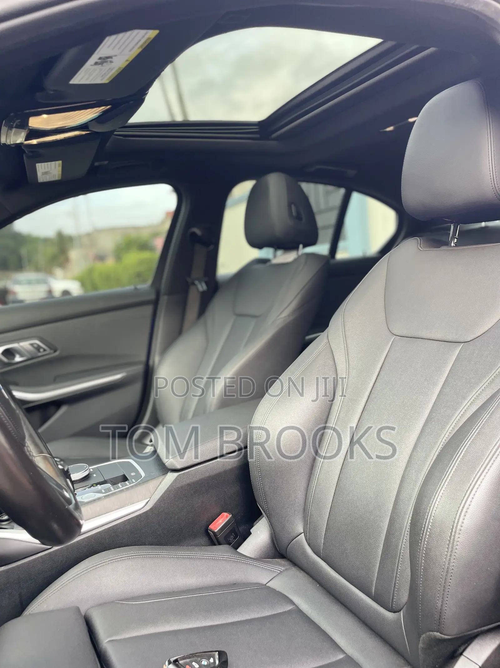 BMW 330i 2021 Blue