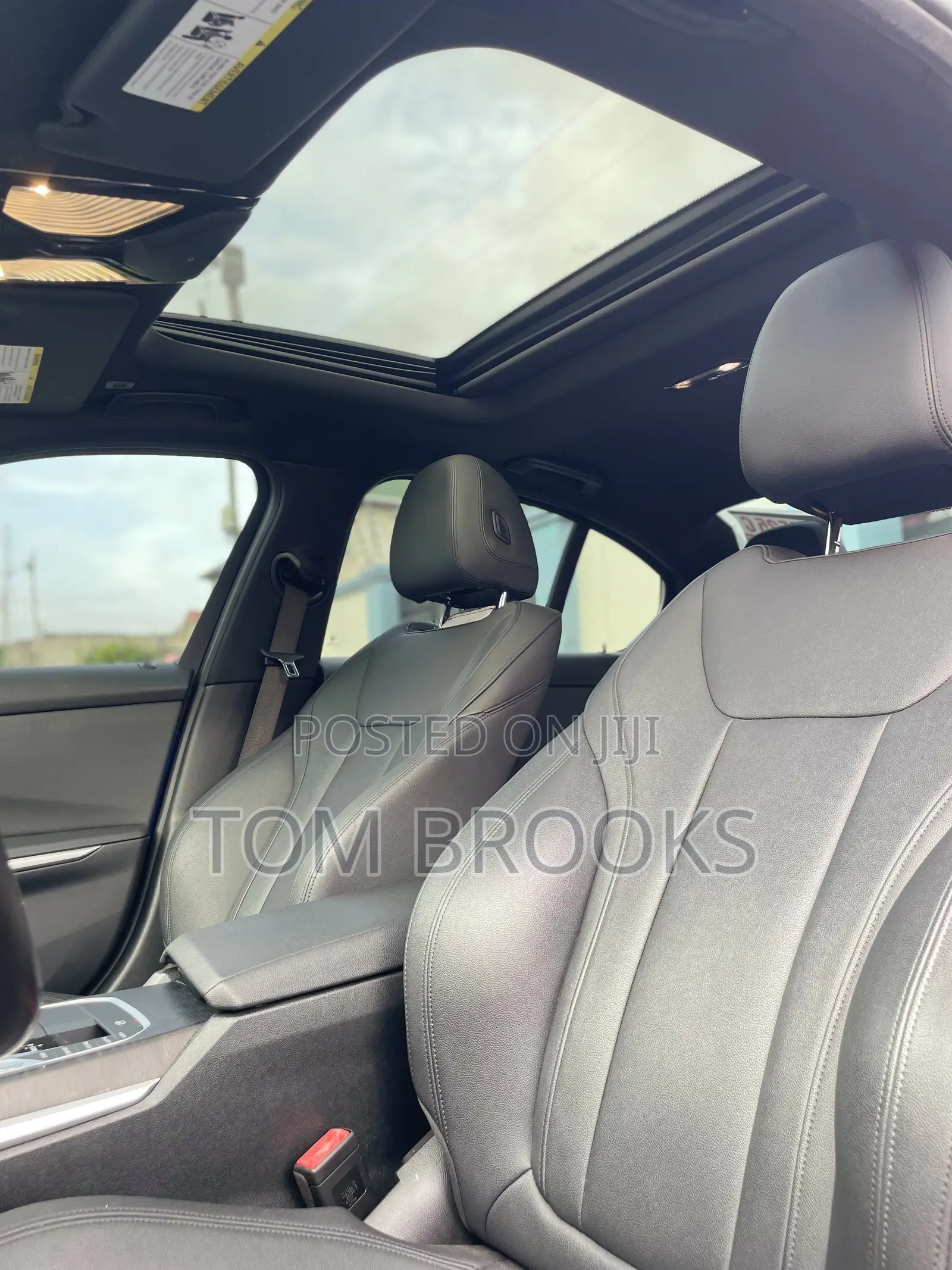 BMW 330i 2021 Blue
