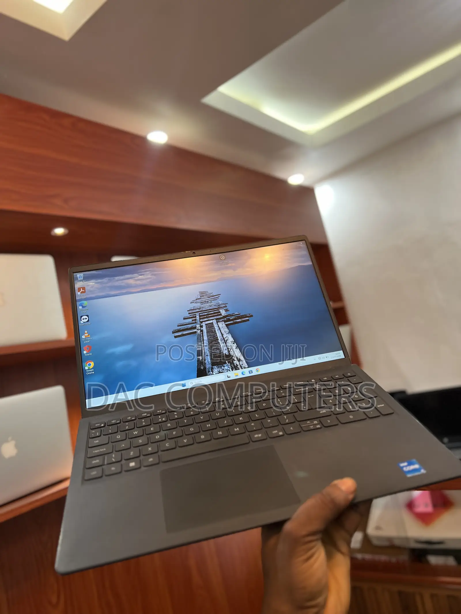 Laptop Dell Vostro 15 3510 8GB Intel Core i5 SSD 256GB
