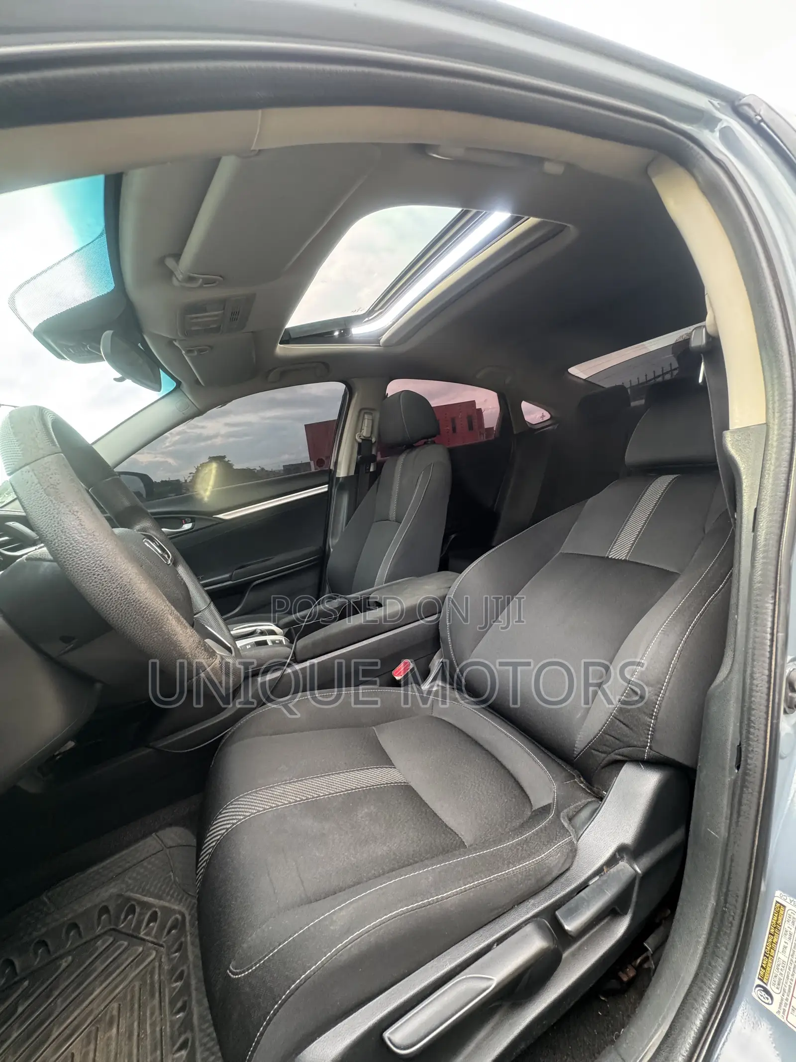 Honda Civic EX 4dr Sedan (2.0L 4cyl) 2017