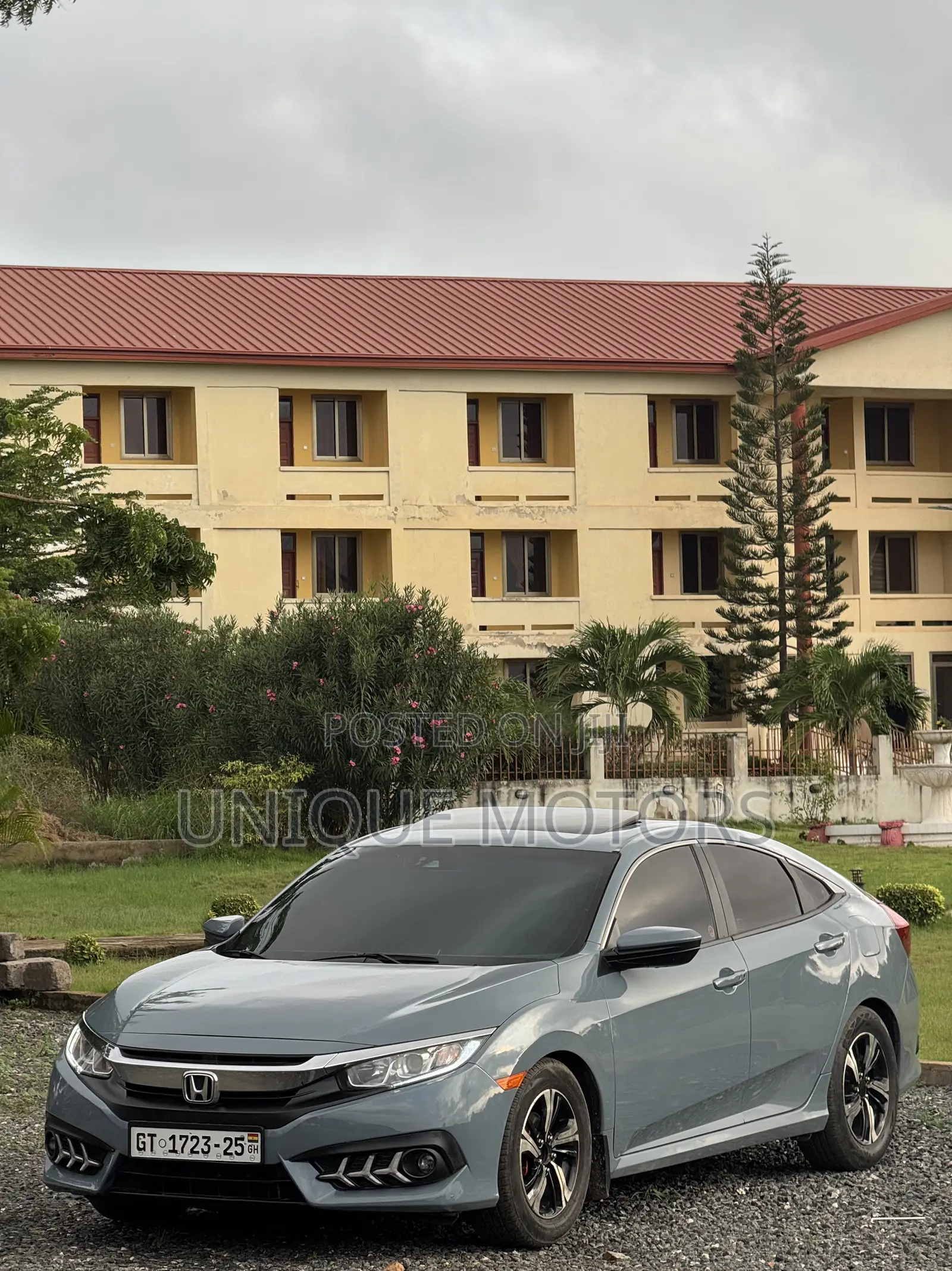 Honda Civic EX 4dr Sedan (2.0L 4cyl) 2017